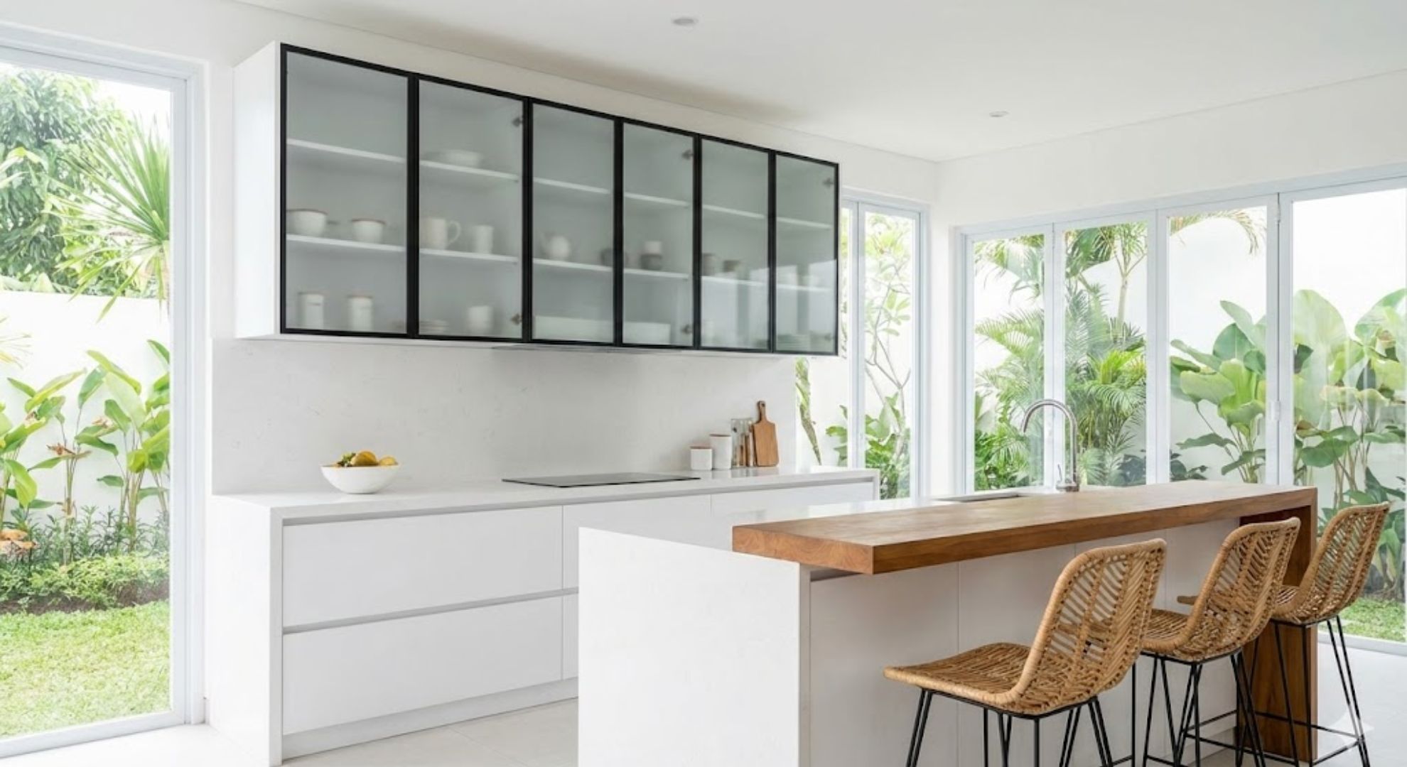 Rincian Biaya Kitchen Set Aluminium Kaca per Meter: RAB Lengkap 2025